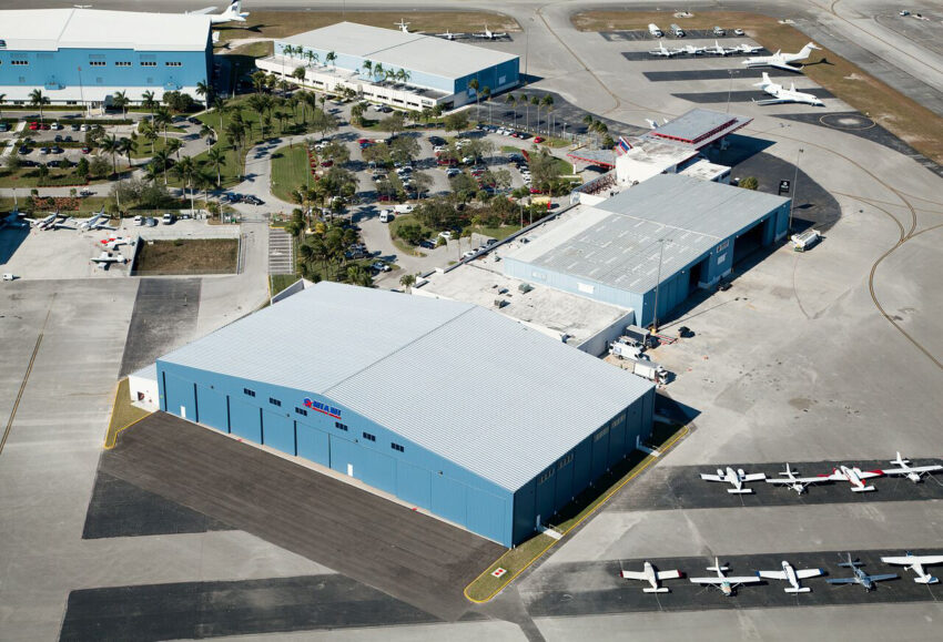 A00017 Miami Executive Aviation Landamark Aviation aerial m 